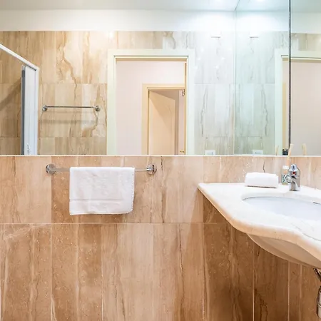 Centro Con Vista Sul Porto Appartamento *